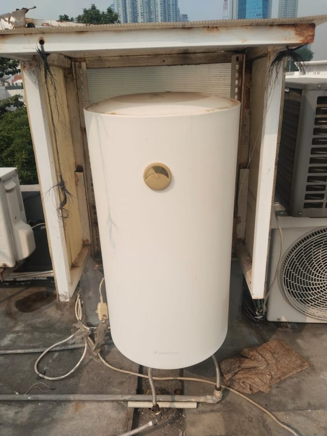 Service water heater Ariston